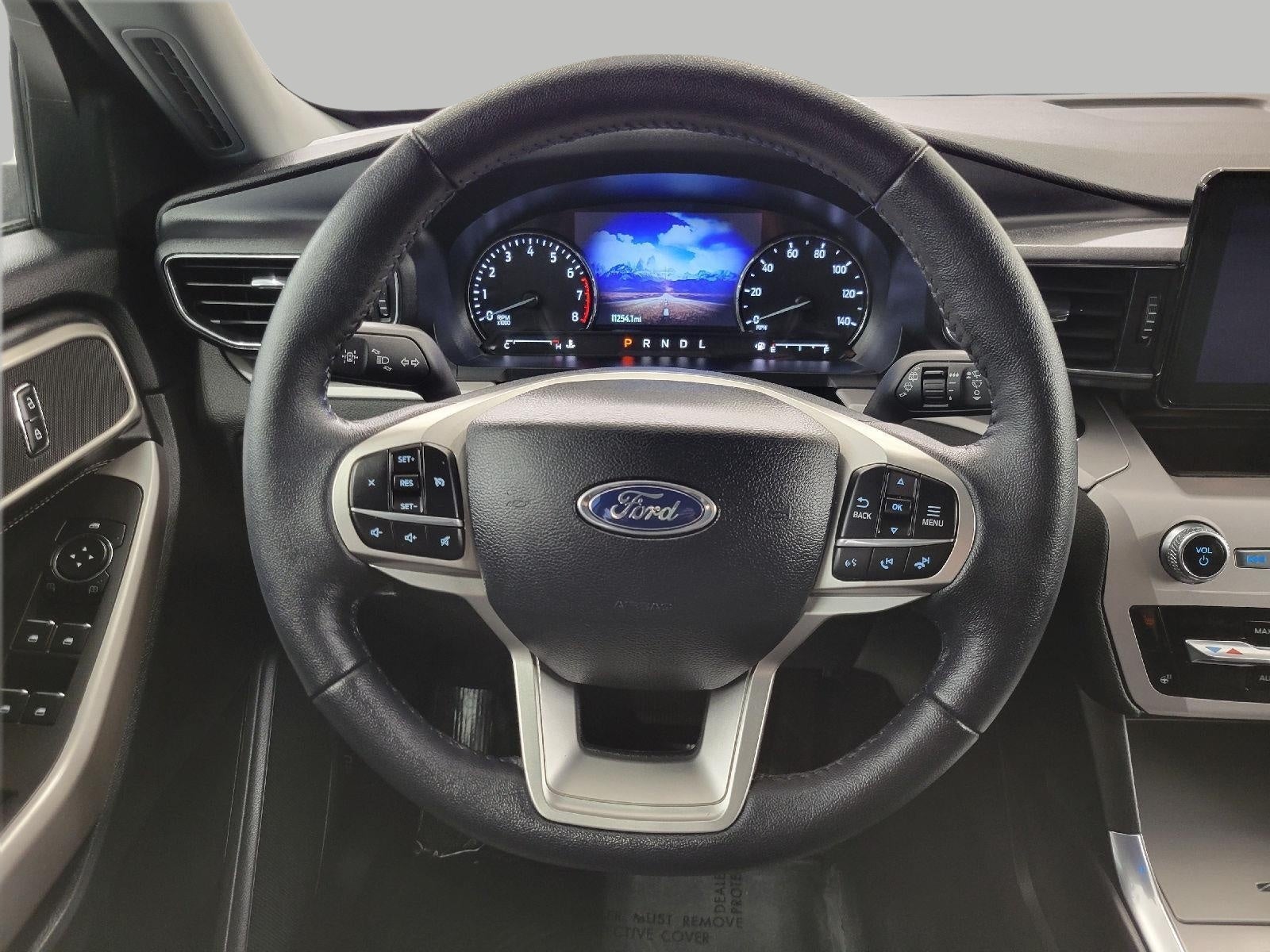 2024 Ford Explorer — detail view