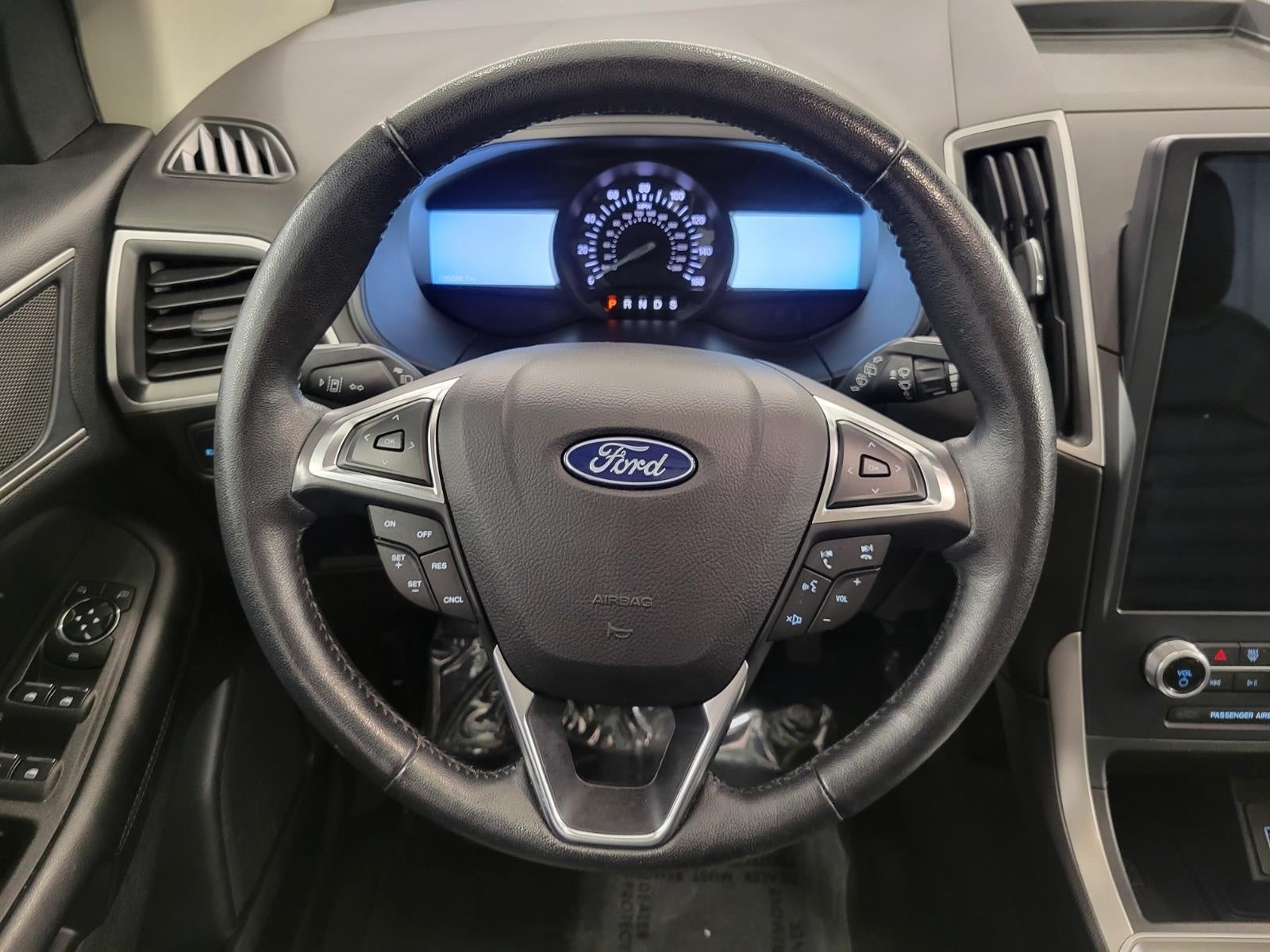 2023 Ford Edge — detail view